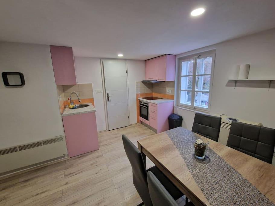 Apartman Rose Загреб Экстерьер фото