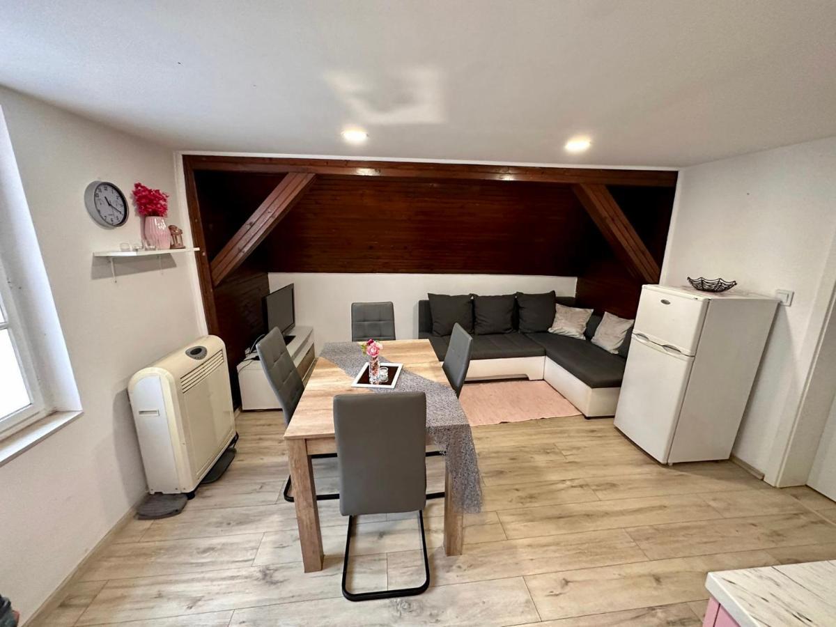 Apartman Rose Загреб Экстерьер фото