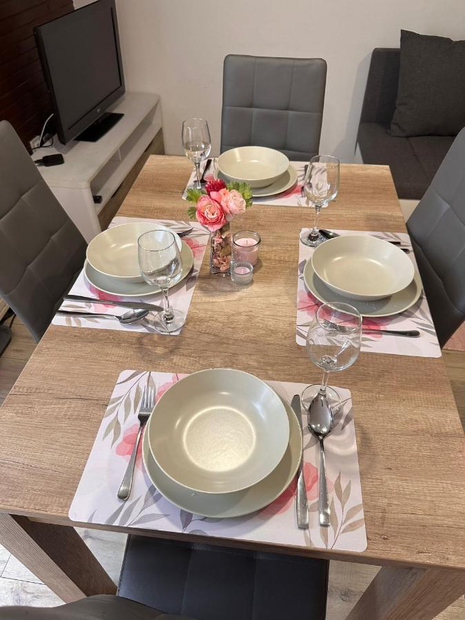 Apartman Rose Загреб Экстерьер фото